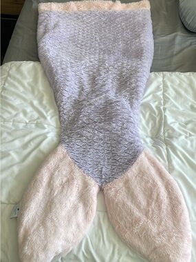 Authentic Kids Plush Mermaid Tail Blanket in Lilac and Pale Pink
